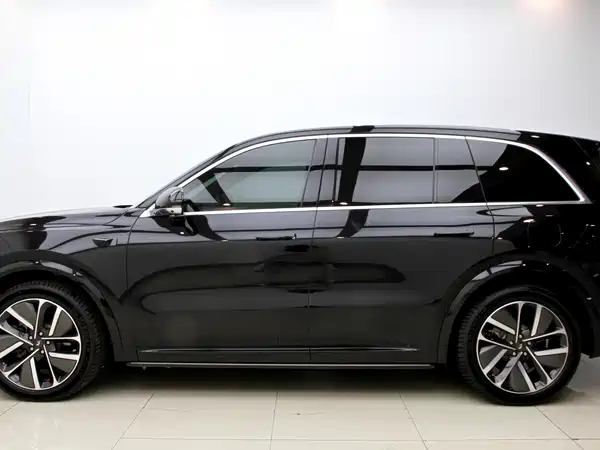 Li Auto L8 2024