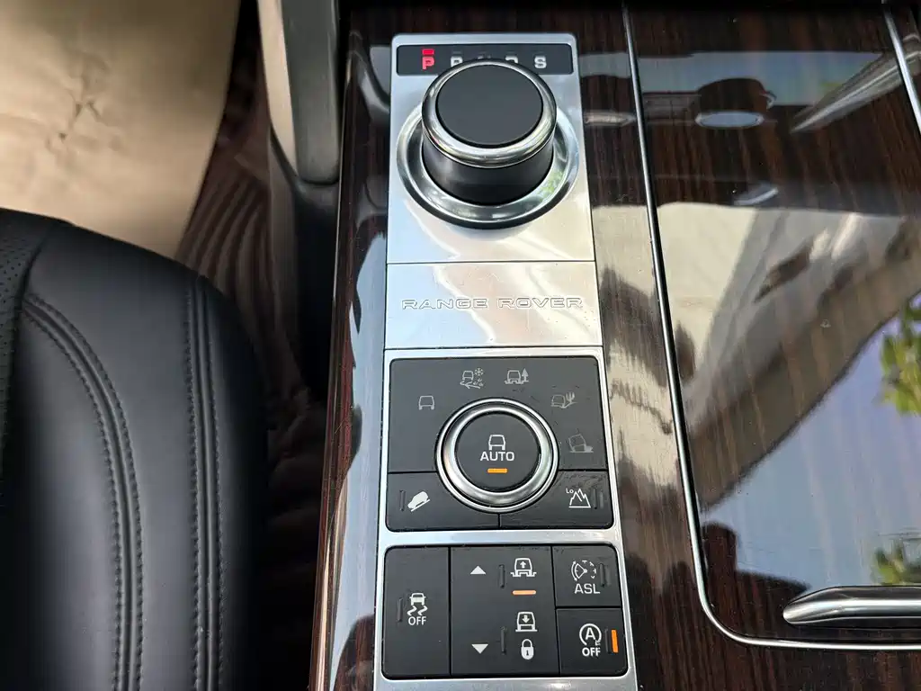 Land Rover Range Rover 2015 — фото 19