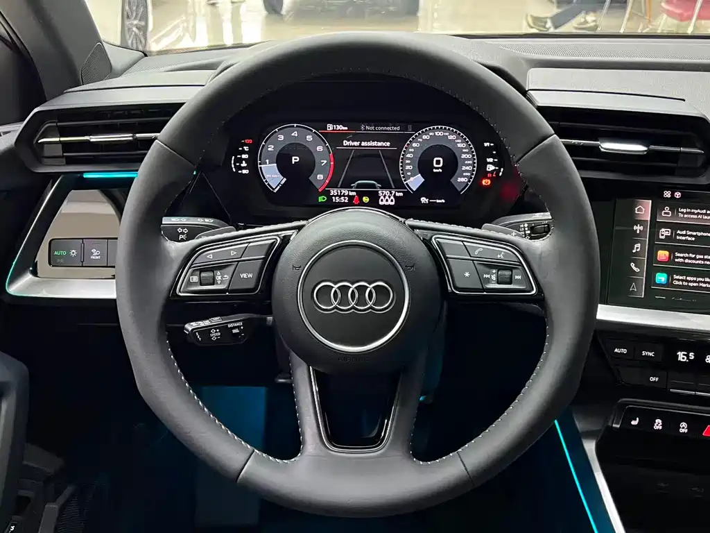 Audi A3 2022 — фото 10