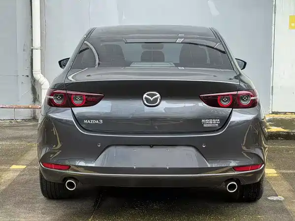 Mazda 3 Axela 2022