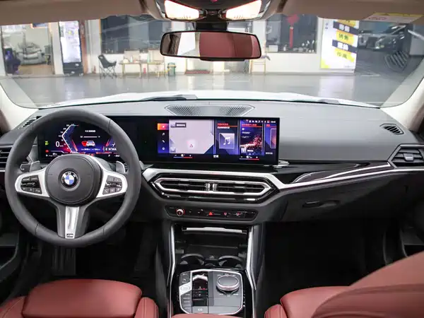 BMW 3 Series 2023