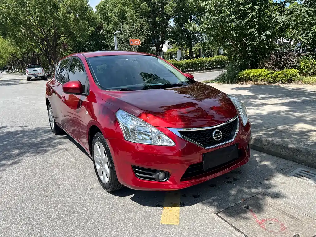 Nissan Tiida 2011