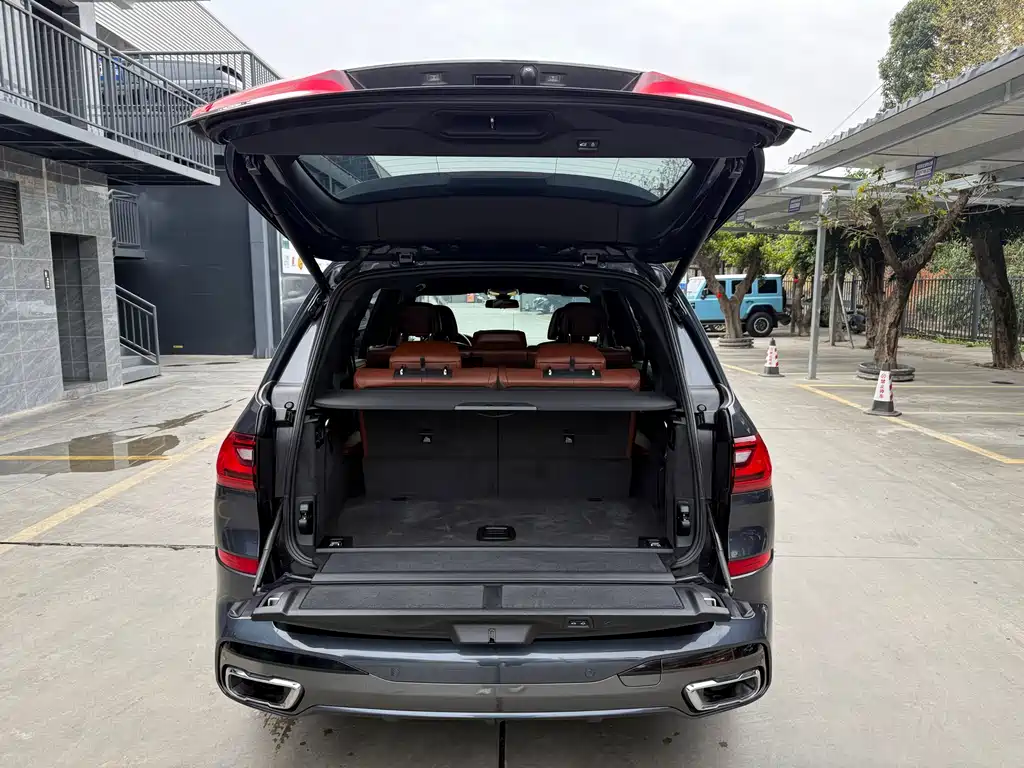 BMW X7 2019 — фото 15