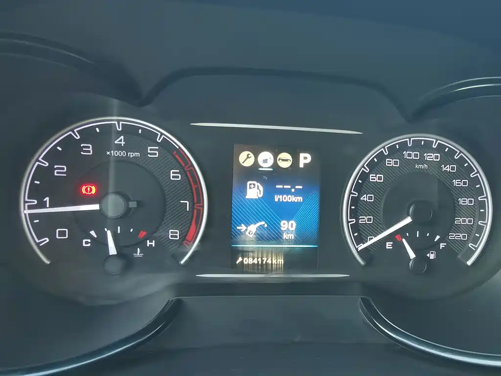 Dongfeng Fengshen AX7 2018 — фото 25
