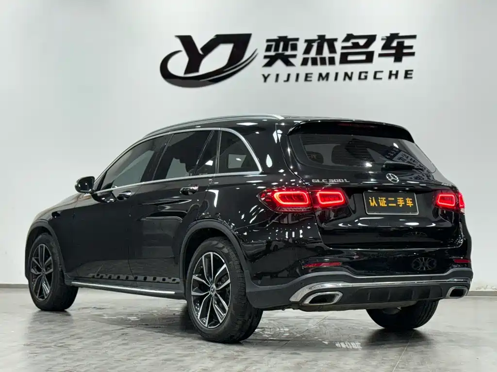 Mercedes-Benz GLC 2020 — фото 19