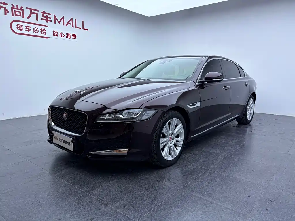 Jaguar XFL 2018 — фото 1