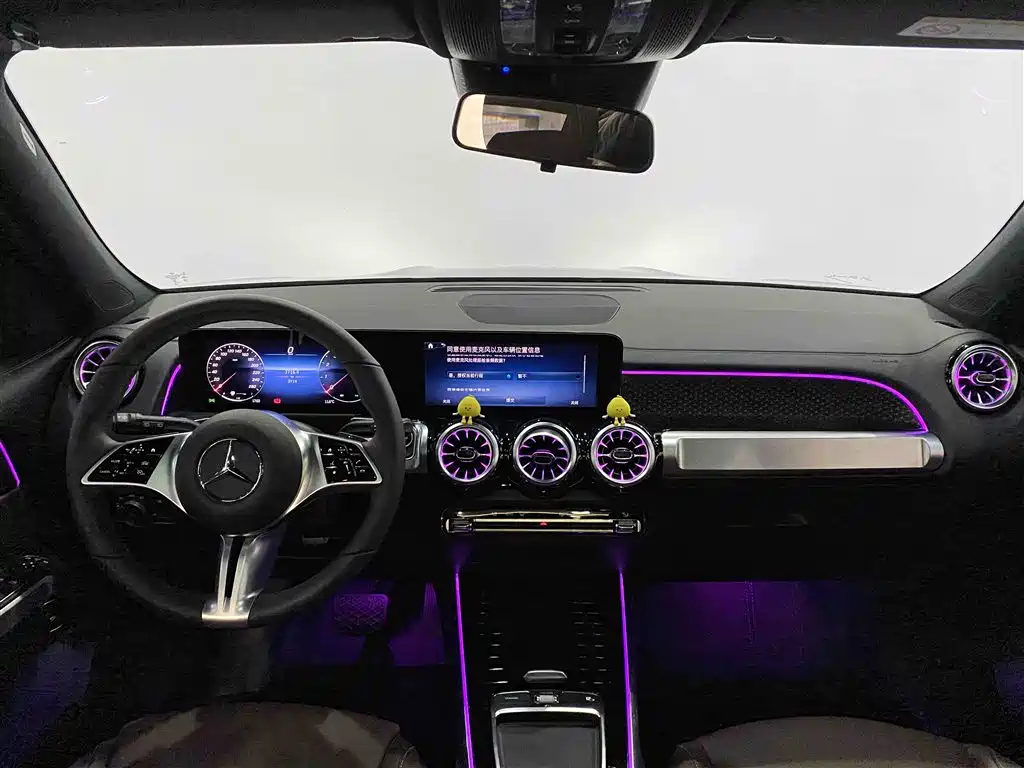 Mercedes-Benz GLB 2024 — фото 13