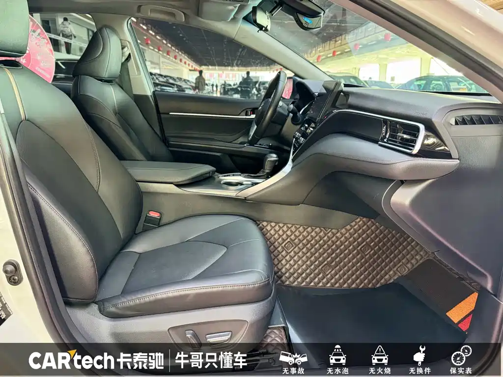 Toyota Camry 2022 — фото 19