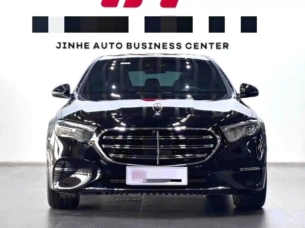 Mercedes-Benz E-Class 2024