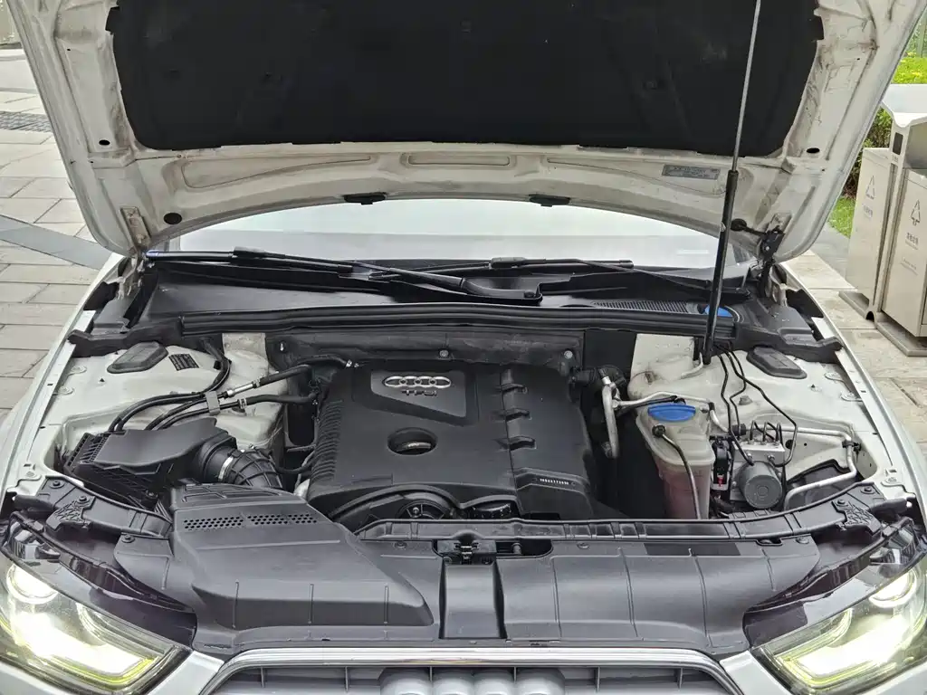 Audi A4L 2012