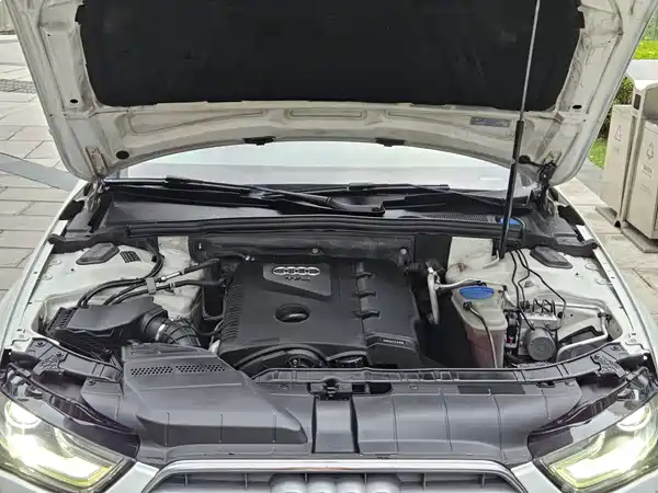 Audi A4L 2012