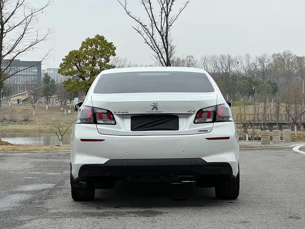 Peugeot 408 2019 — фото 16