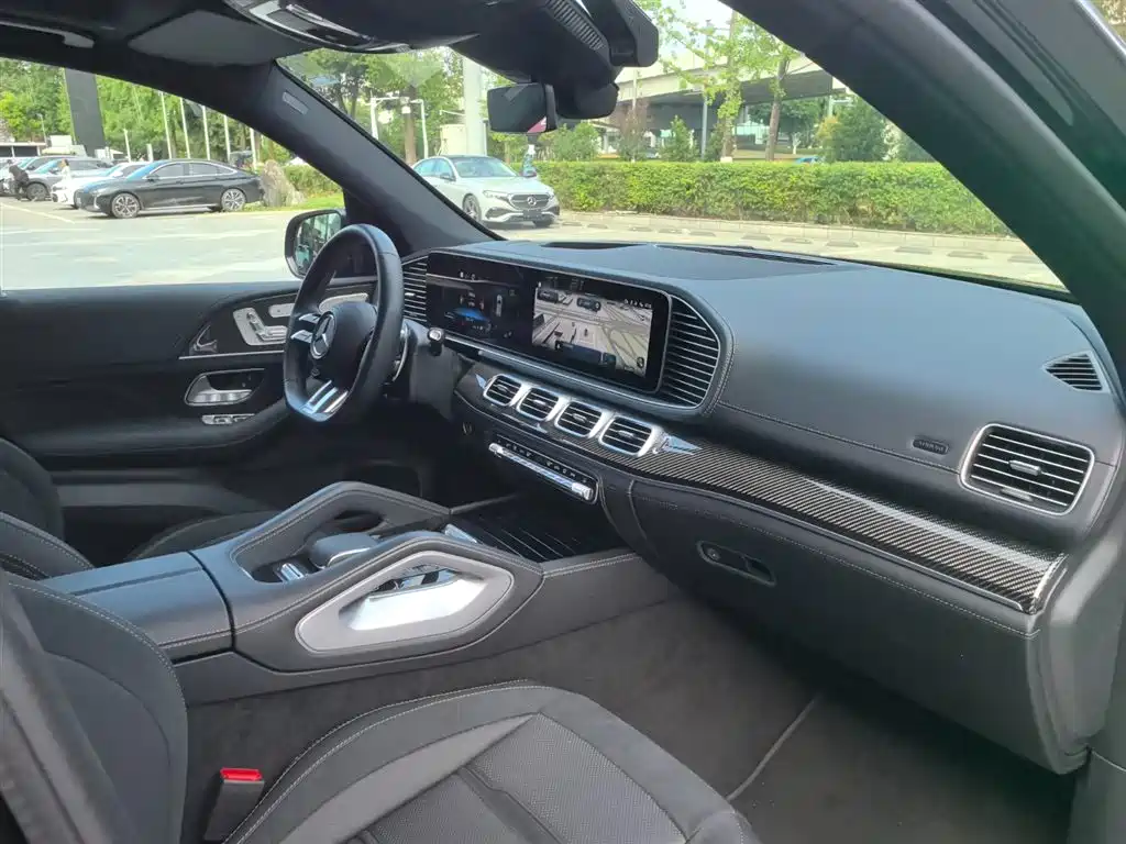 Mercedes-Benz GLE AMG 2025 — фото 12