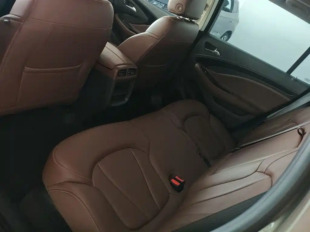 Buick Envision Plus 2018 — фото 13