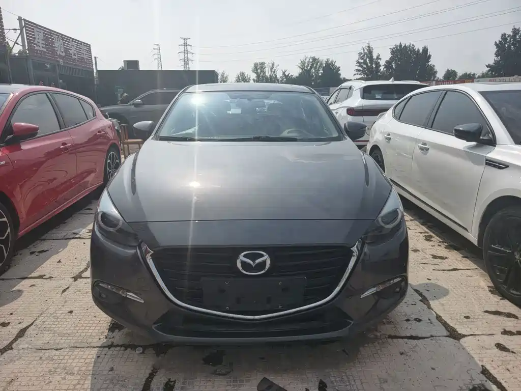 Mazda 3 Axela 2018