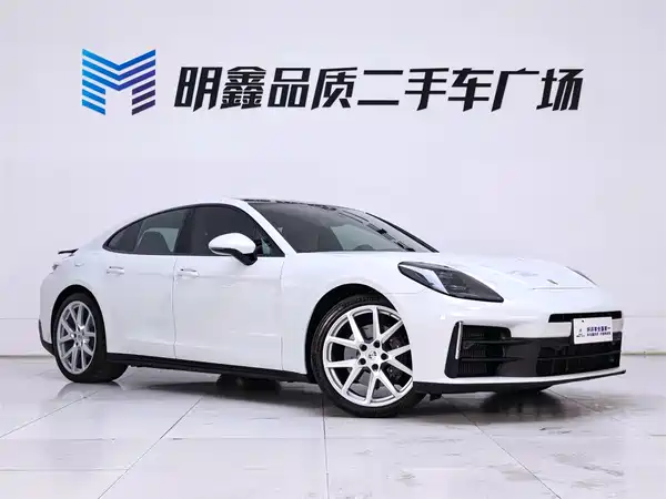 Porsche Panamera 2024