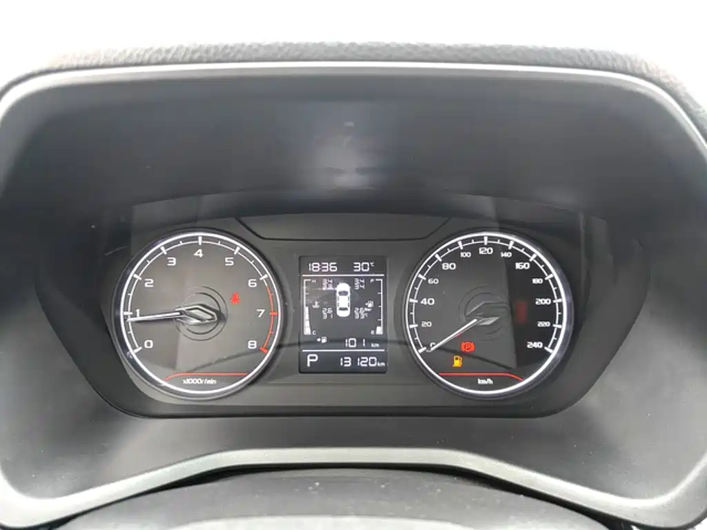 Geely Emgrand 2023