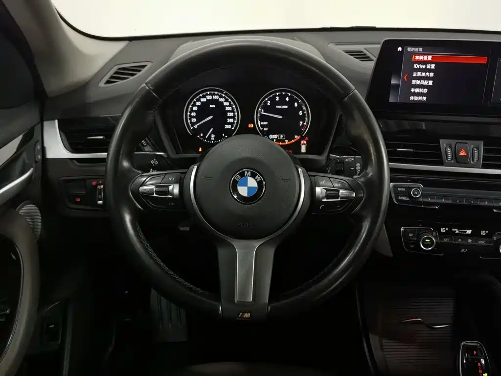 BMW X1 2021 — фото 11