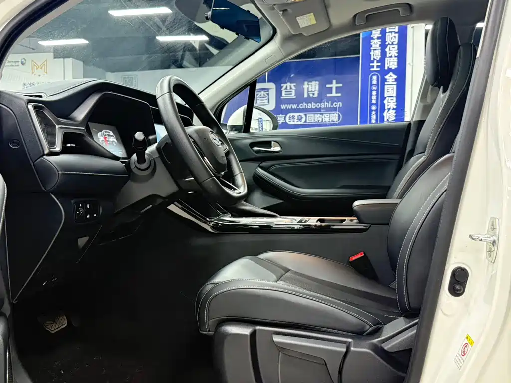GAC Trumpchi GS4 2023 — фото 17