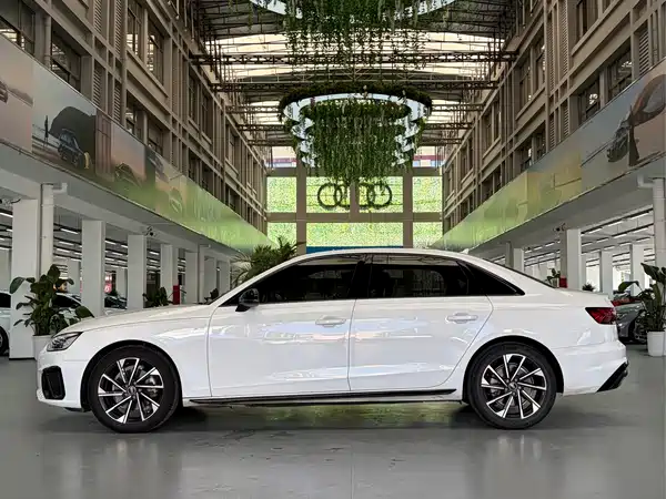 Audi A4L 2023