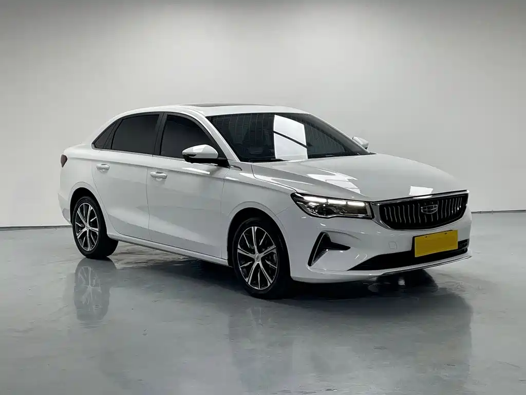 Geely Emgrand 2023