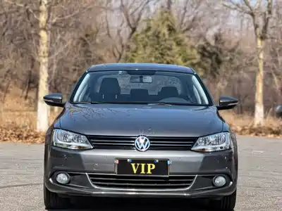 Volkswagen Sagitar 2014