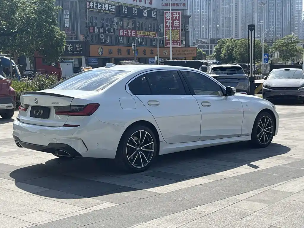 BMW 3 Series 2020