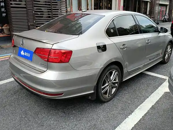 Volkswagen Sagitar 2019