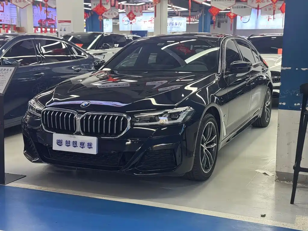 BMW 5 Series 2023