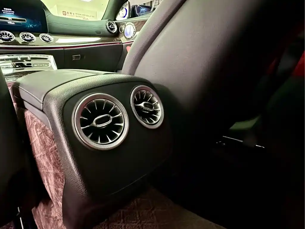 Mercedes-Benz E-Class 2023 — фото 14