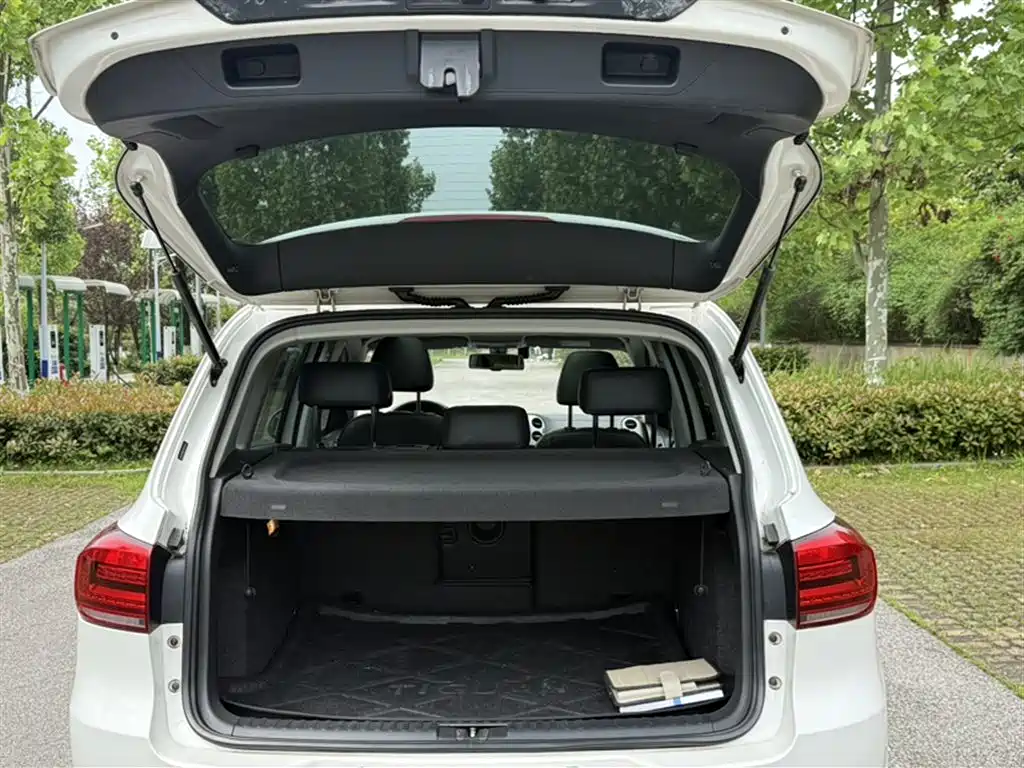 Volkswagen Tiguan 2015 — фото 3