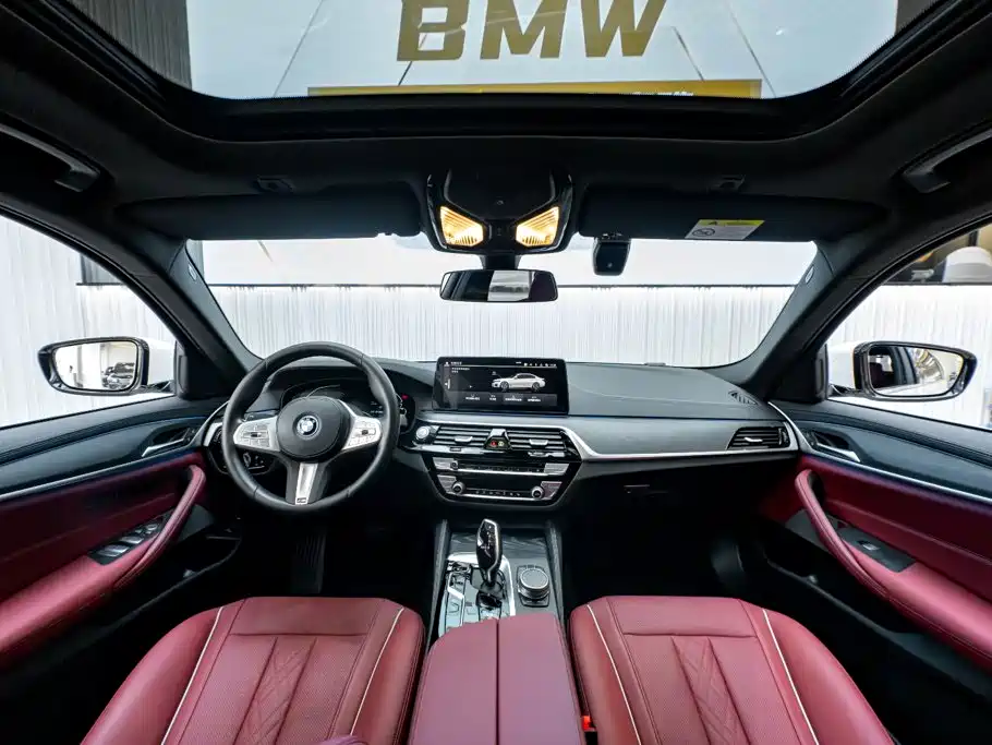 BMW 5 Series New Energy 2023 — фото 12