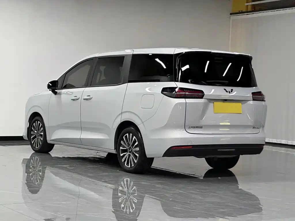 Wuling Starlight 730 New Energy 2025 — фото 4