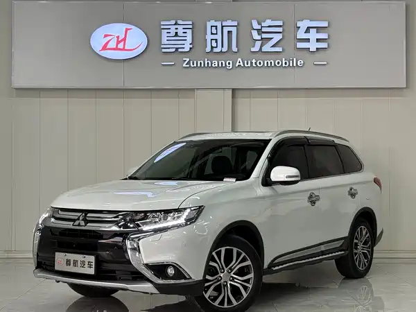 Mitsubishi Outlander 2016