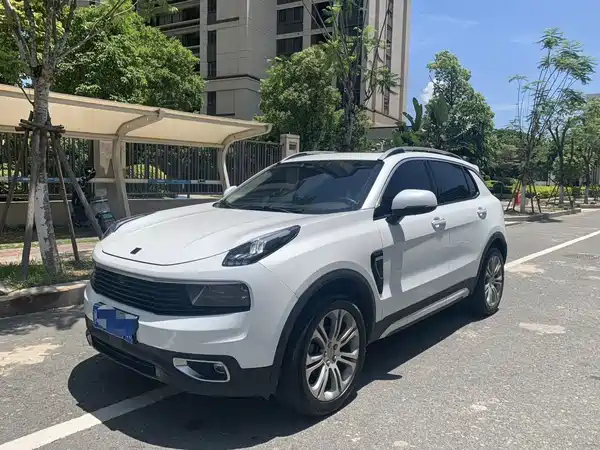 Lynk & Co 01 2019