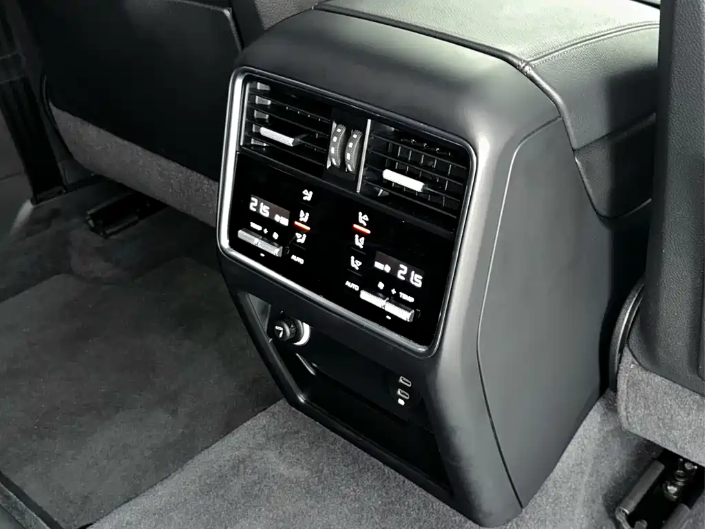 Porsche Cayenne 2019 — фото 13