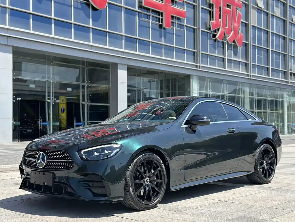 Mercedes-Benz E-Class 2023 — фото 1