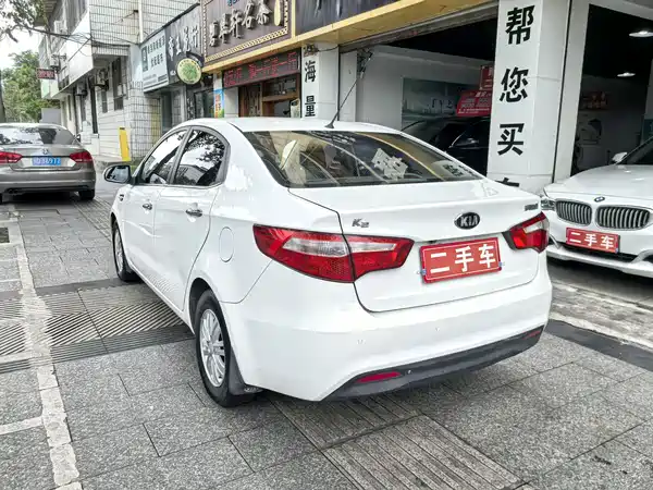 Kia K2 2012