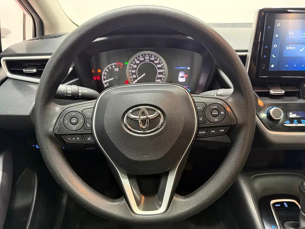 Toyota Corolla 2022 — фото 12