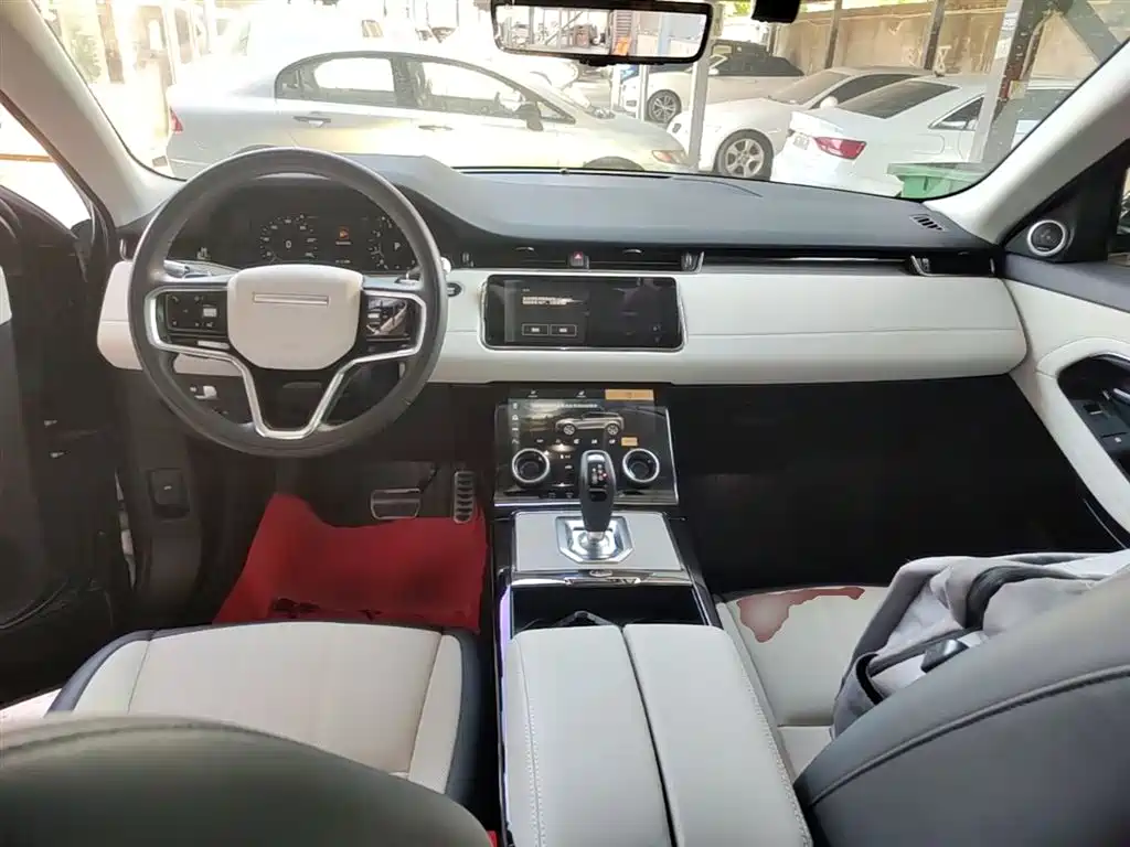 Land Rover Evoque 2022 — фото 10