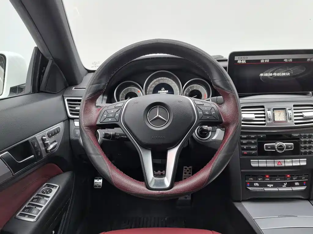 Mercedes-Benz E-Class 2015 — фото 11