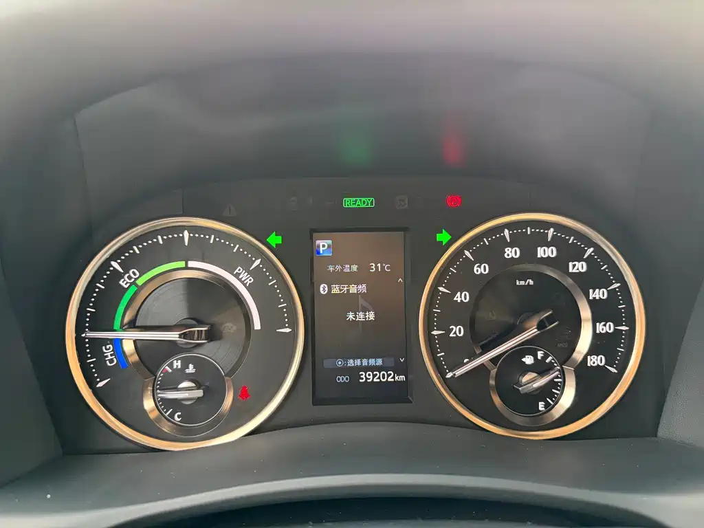 Toyota Alphard 2022 — фото 20