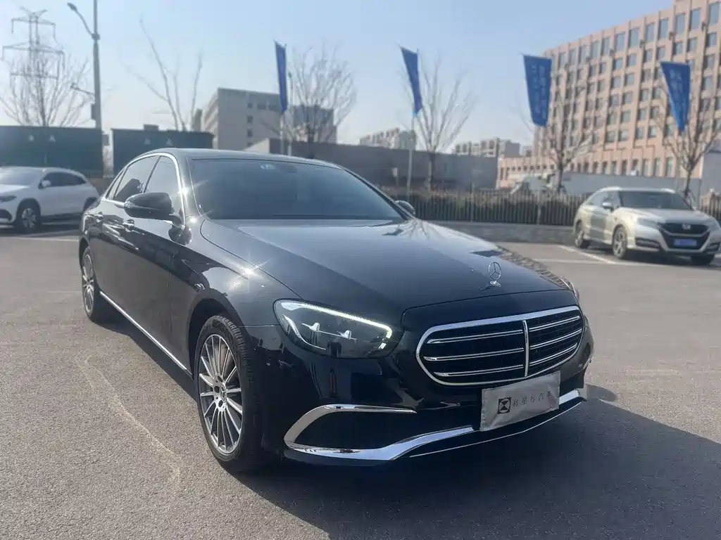 Mercedes-Benz E-Class 2023 — фото 2
