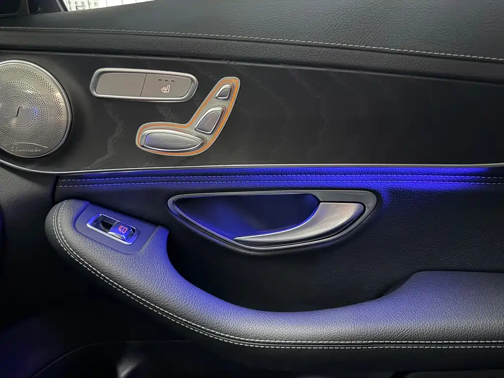 Mercedes-Benz C-Class 2020 — фото 10