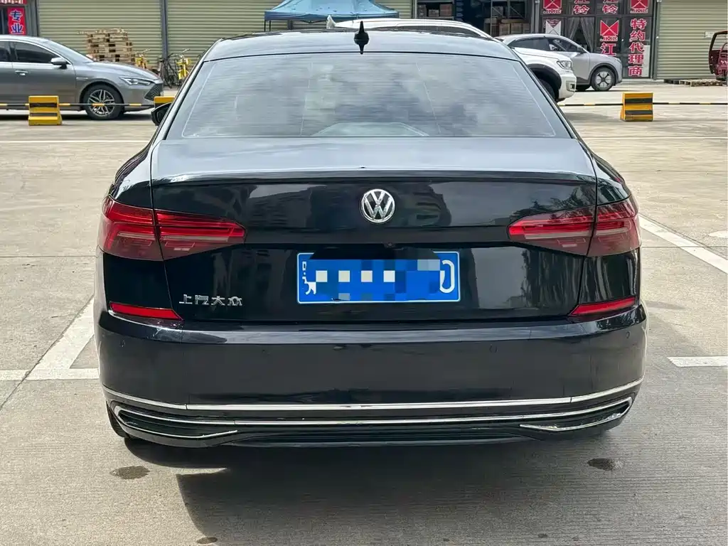 Volkswagen Passat 2020 — фото 8
