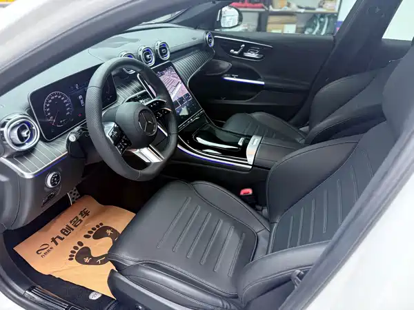Mercedes-Benz C-Class 2022