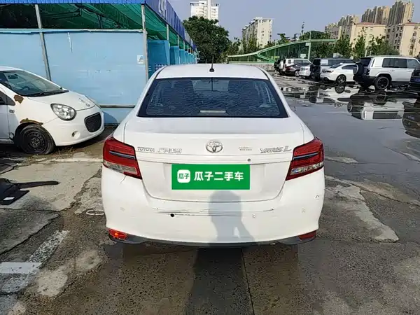 Toyota Yaris L 2020