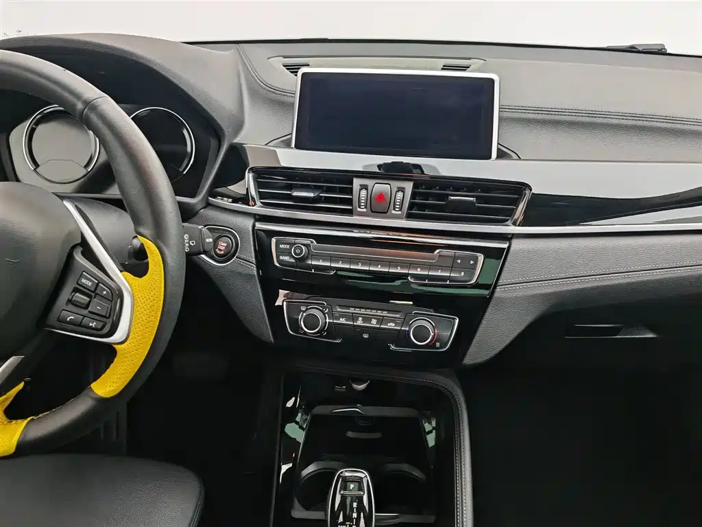 BMW X2 2019 — фото 12