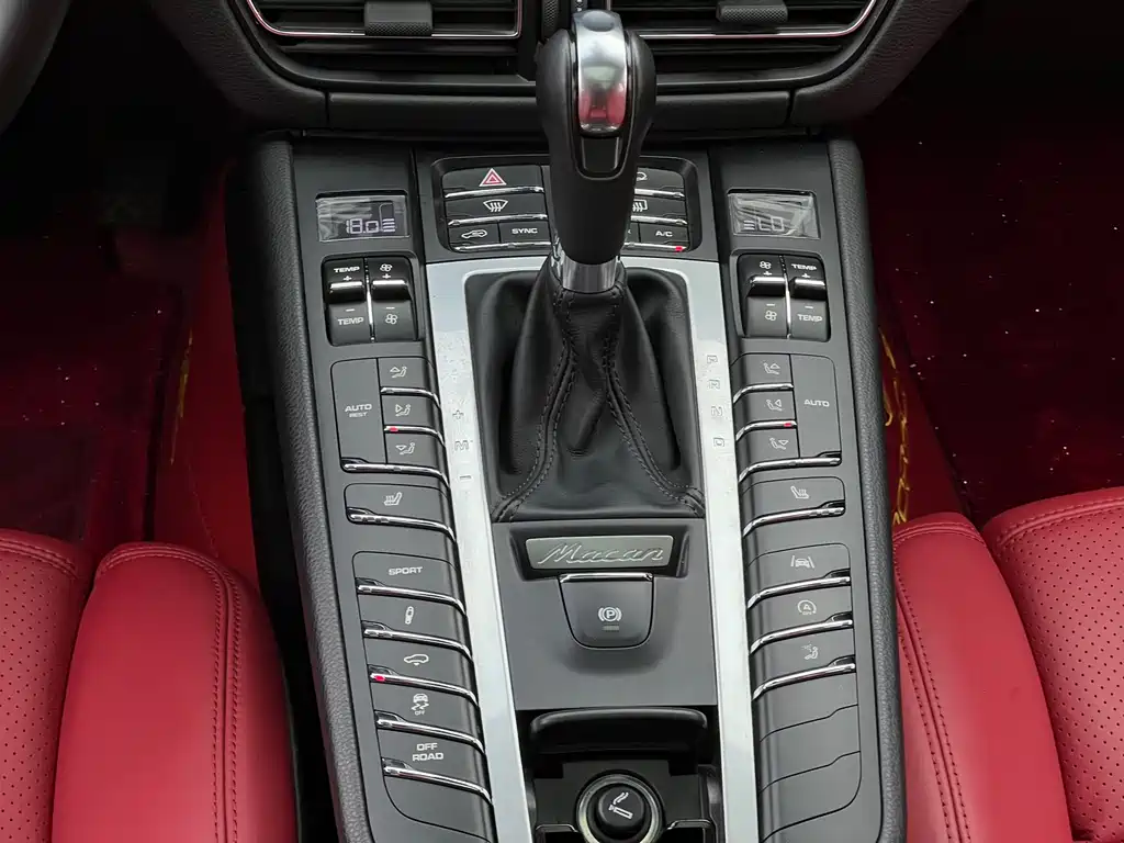 Porsche Macan 2020 — фото 18