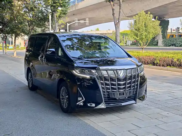 Toyota Alphard 2021
